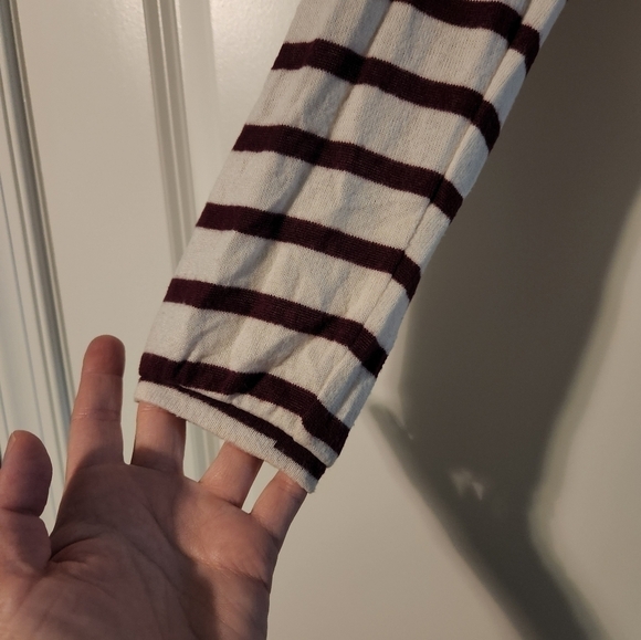 OLD Navy Lightweight Crewneck Long Sleeve Striped Sweater, X-small - Picture 4 of 9